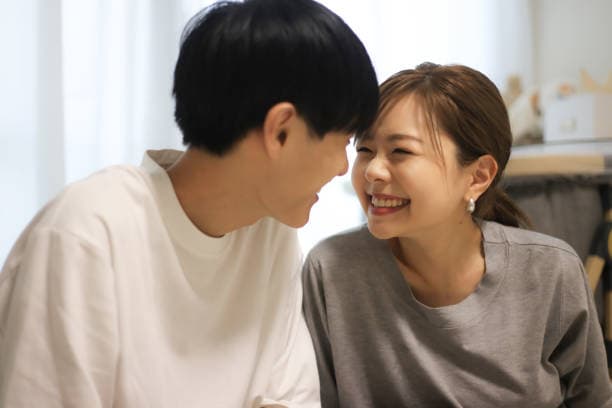 Sức hấp dẫn của phụ nữ có phong cách nam tính là gì? Bí quyết trở thành người phụ nữ được yêu mến một cách tự nhiên.