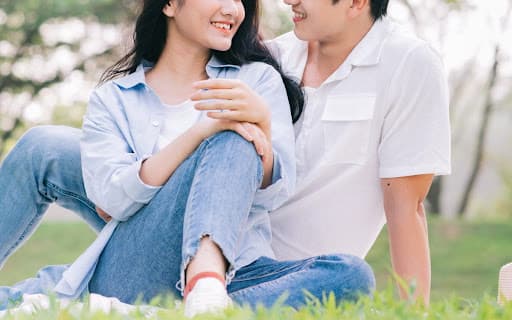 年上の彼女は「しんどい」って本当？100人の本音を論理的に分析して分かった意外な結論