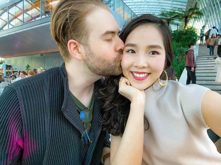 Why Japanese Women Stop Replying: 7 Reasons & Solutions