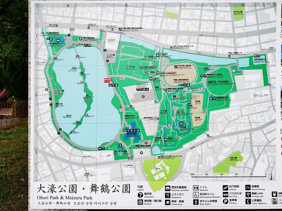 福岡城の石垣と舞鶴公園