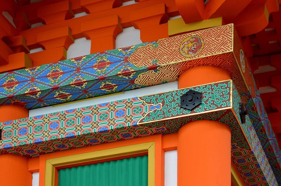 清水寺の舞台と八坂の坂道